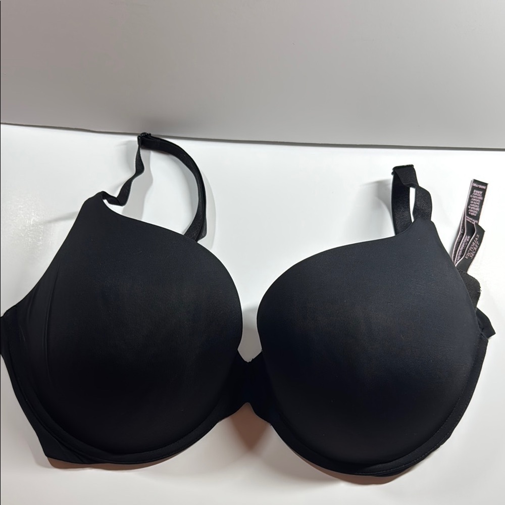 Victoria's Secret Black T-Shirt Bra with Molded Cups